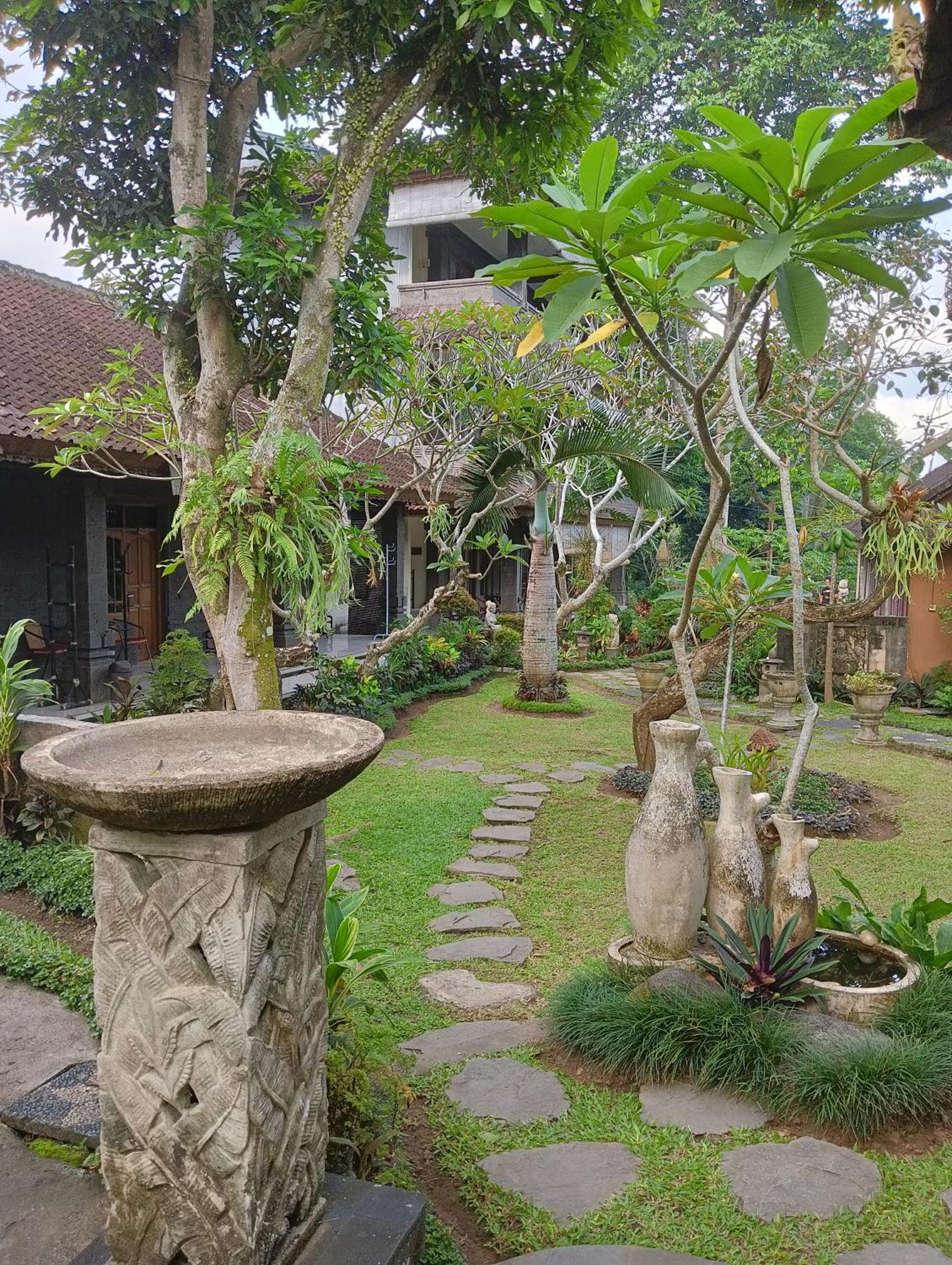 Guest house Liyer Spirit House