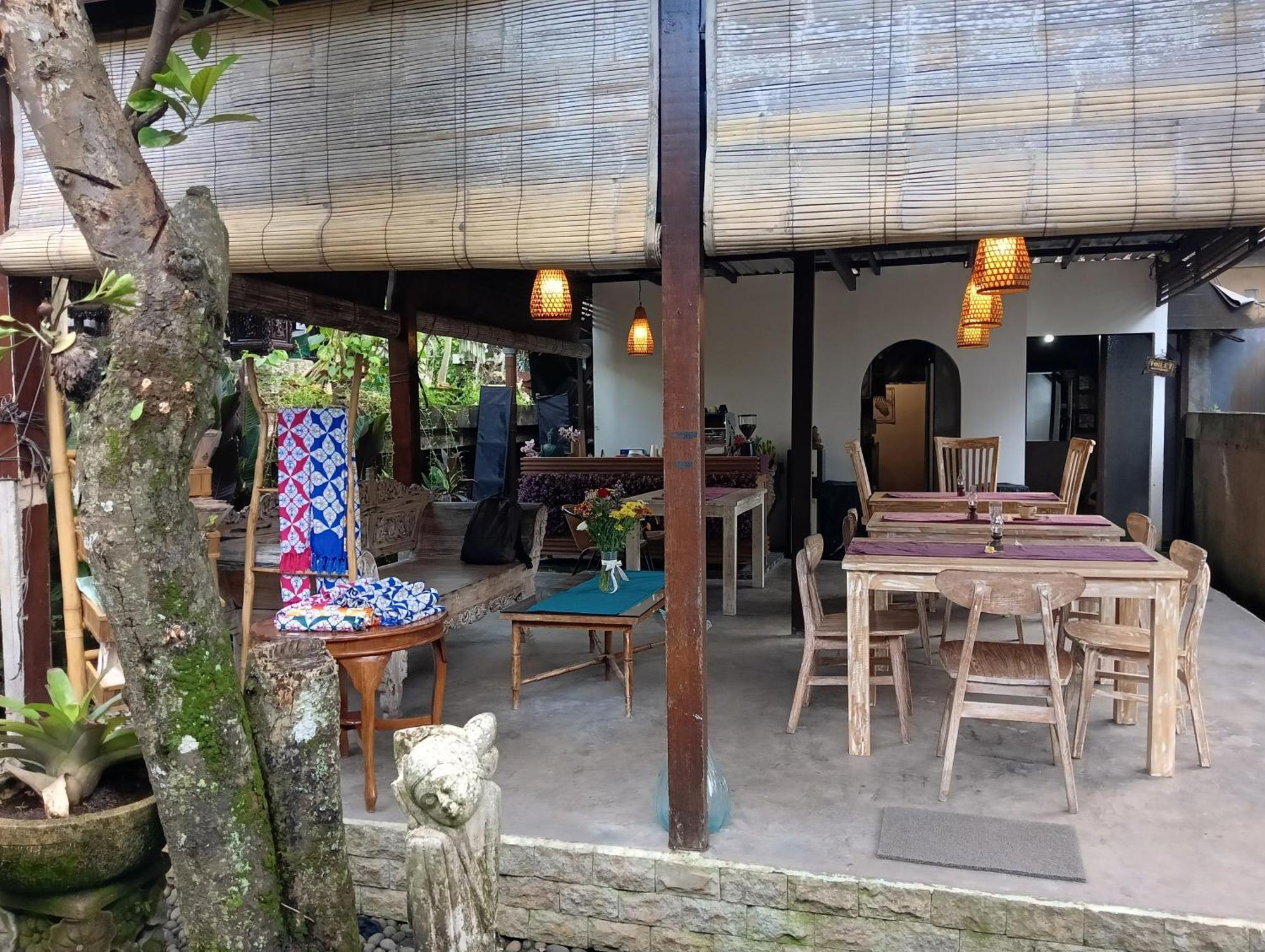 Guest house Liyer Spirit House