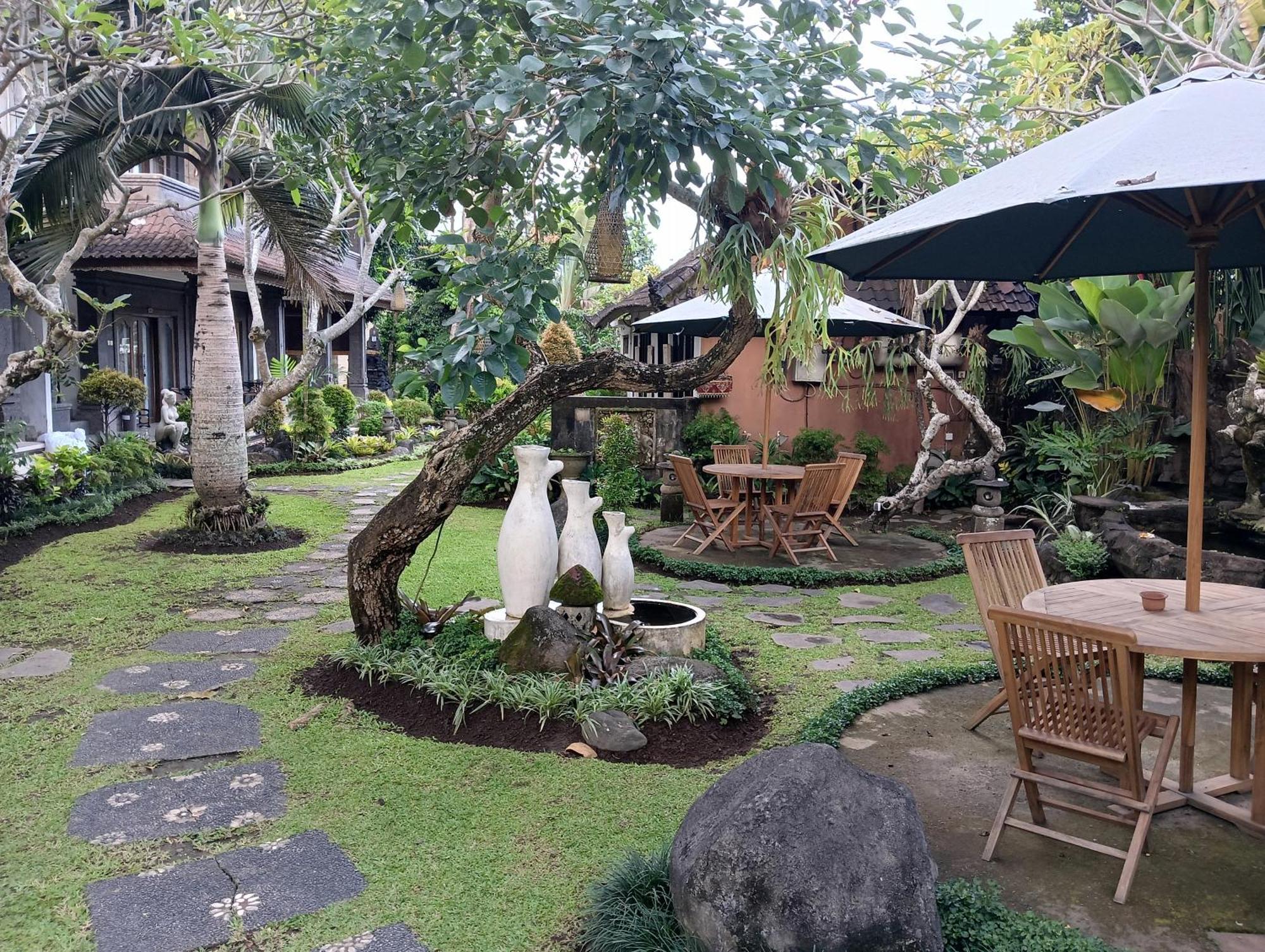Guest house Liyer Spirit House